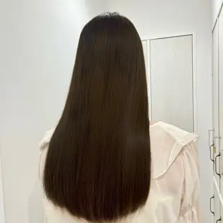 セミロング カラー 🐰あみ【艶カラー/ 縮毛矯正】🫧のヘアスタイル