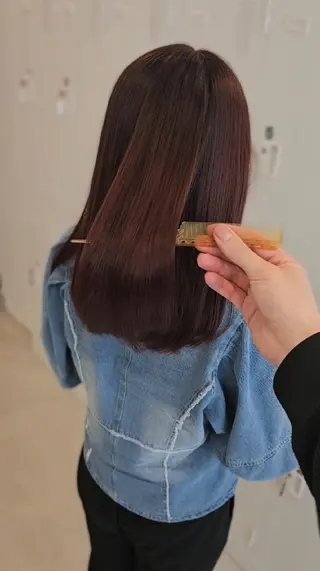 ミディアム カラー 縮毛矯正をしている人 のためのカラーのヘアスタイル
