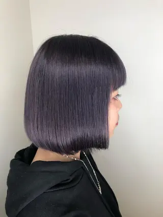 ミディアム カラー ウルフカット／吉村 桃子のヘアスタイル