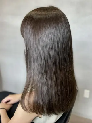 ロング 村岡彩優/松本 /ブリーチ/艶カラーのヘアスタイル