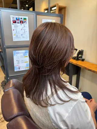 セミロング ユウリ YURIのヘアスタイル