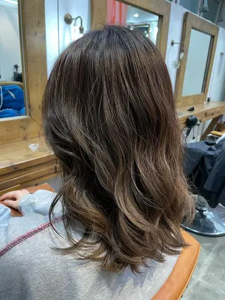 ミディアム レディースカット 川添佑斗のヘアスタイル