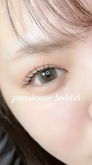 マツエク・マツパ まつげパーマ／眉毛 H e l l aのマツエク・マツパデザイン