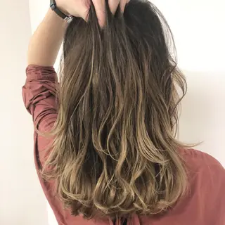 カラー 三鷹で1番ショート ボブをカットする新谷のヘアスタイル