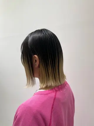 ミディアム 千代 夏輝のヘアスタイル