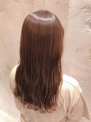 セミロング 代表山口ひな 髪質改善のプロのヘアスタイル