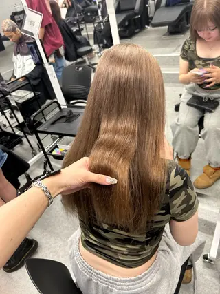 セミロング カラー ヘアアレンジ 🎀RIN🎀 縮毛矯正🩶暗髪のヘアスタイル