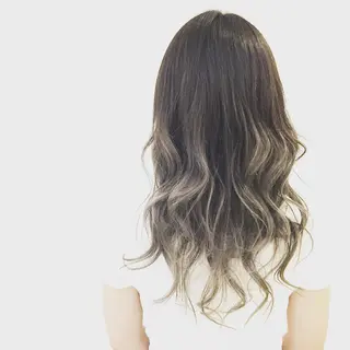 セミロング カラー ハイトーン×髪質改善 KENTAのヘアスタイル