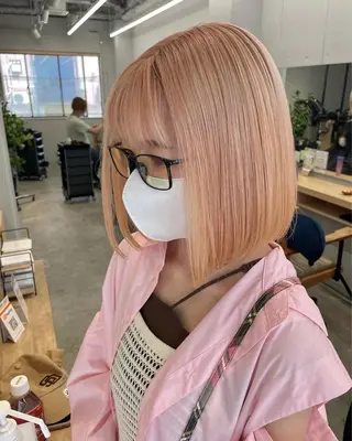 ショート SAEKI【ior 】北千住店ブリーチのヘアスタイル