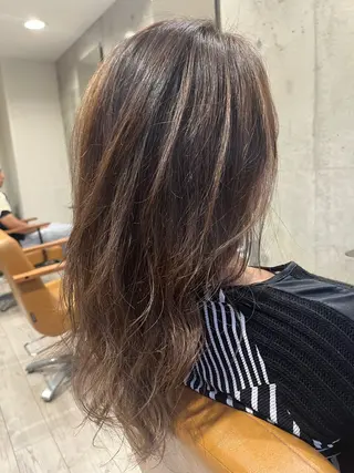 ロング 加藤 涼来のヘアスタイル