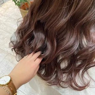 ロング カラー 🫧透け感⋆艶髪💎 山口アヤカのヘアスタイル
