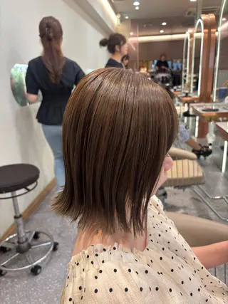 ショート カラー 梅田美容室 山崎海波のヘアスタイル