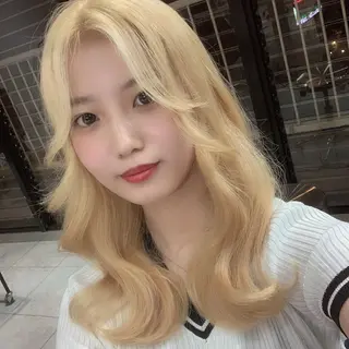 セミロング カラー RYOSUKE ハイトーンのヘアスタイル