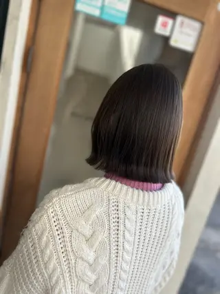 ミディアム カラー 井上 花音のヘアスタイル