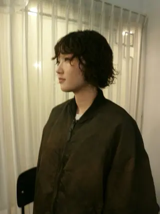 ミディアム 宮前 芽衣のヘアスタイル