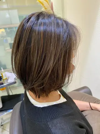 ミディアム カラー レイヤーカット/ ハイライト　千咲季のヘアスタイル