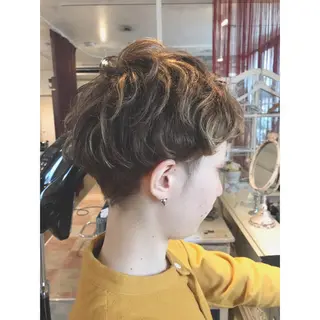 ショート カラー パーマ マエダ　カズエ🫶 coronahairのヘアスタイル
