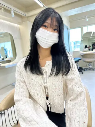 ロング センターパート/ 暖色カラーayuのヘアスタイル