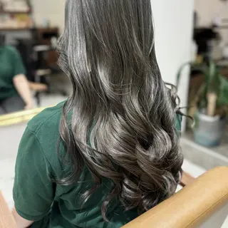 ロング re  view MIRUのヘアスタイル