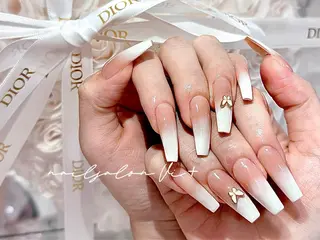 ネイル ✨Nailsalon Vi+✨のネイルデザイン