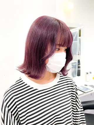 カラー ハイトーン×レイヤー カットTAKUMIのヘアスタイル