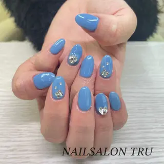 ネイル 𝐼𝑁𝑂𝑈𝐸 𝑀𝐼𝐴のネイルデザイン