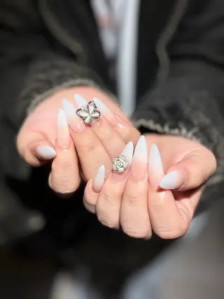 ネイル gorella Ａのネイルデザイン