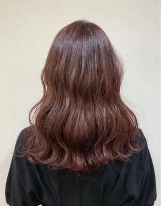 セミロング 室谷 ゆりあのヘアスタイル