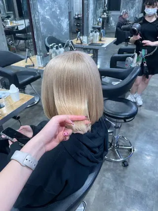 ミディアム カラー ハイトーン 横浜💞ミオのヘアスタイル