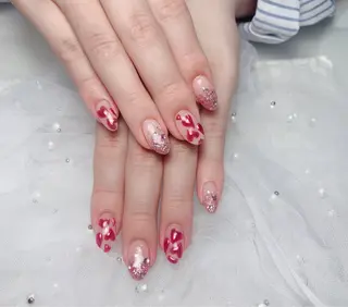 ネイル uu ネイルサロン関内🌼のネイルデザイン