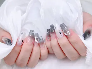 ネイル 🎀M nails✨ ビューティーのネイルデザイン