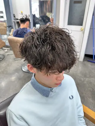 パーマ メンズ 梅田/全パーマ特化/ ケアパーマ/秋本大智のヘアスタイル