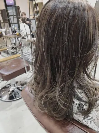 カラー パーマ ヘアアレンジ メンズ キッズ ネイル マツエク・マツパ ロング 中津No.1髪質改善 店長✨透ける暗髪のヘアスタイル