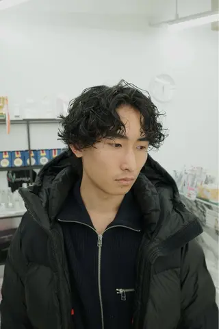 ショート パーマ メンズ 透明感ハイトーン特化 /ケアブリーチ/莉駒のヘアスタイル