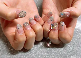 ネイル VIERU 🌈🎀💖のネイルデザイン