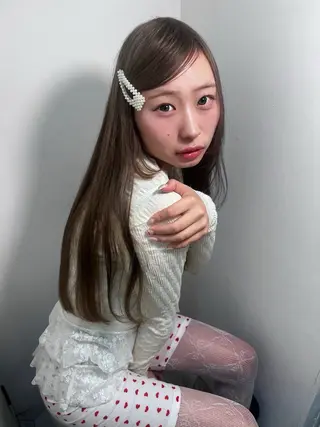 ロング カラー ness 一花のヘアスタイル