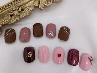 ネイル IN MENEのネイルデザイン