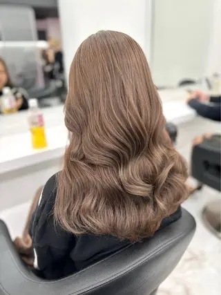 ロング カラー ベージュ×レイヤー 🤎横浜/miu🤎のヘアスタイル