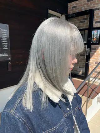 セミロング カラー 中村 彩奈のヘアスタイル