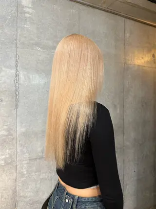 ロング カラー ヘアアレンジ 【🥀履歴修正🥀】 ハイトーン職人/拓真のヘアスタイル