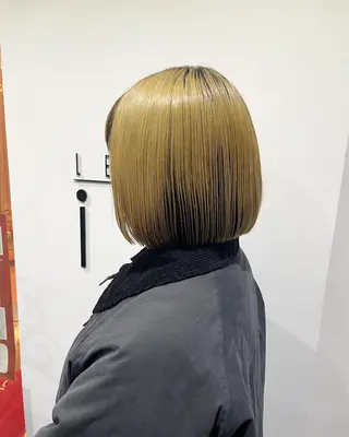 ショート toiro／ fuminaのヘアスタイル