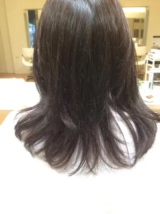 ミディアム カラー タジマ ヤスヒサのヘアスタイル