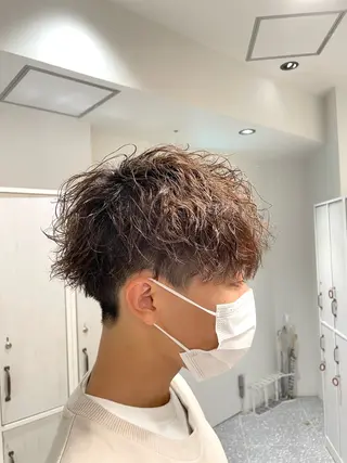 ショート メンズ 髪質改善ストレート オルメントのヘアスタイル