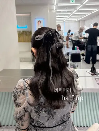 ヘアアレンジ monaヘアアレンジ 🎀/お呼ばれのヘアスタイル