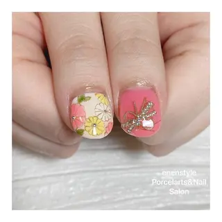 ショート ネイル 👑enen style👑のネイルデザイン