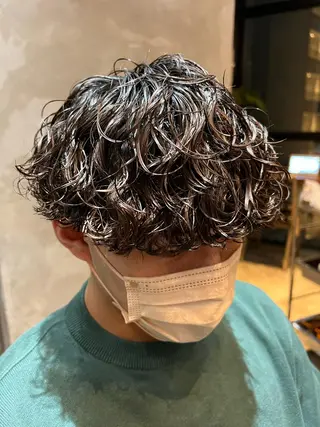 ショート パーマ メンズ 波巻きスパイラルパー マ/シャドウパーマ駿のヘアスタイル