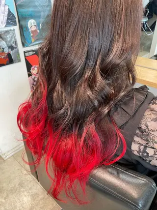 ミディアム カラー インナーカラー 推し ブリーチ 髪質改善のヘアスタイル