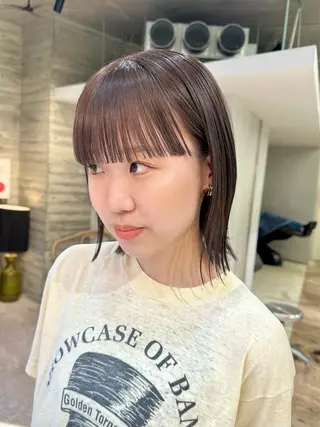 ミディアム カラー kai .のヘアスタイル