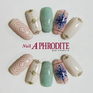 ネイル Nail  Aphroditeのネイルデザイン