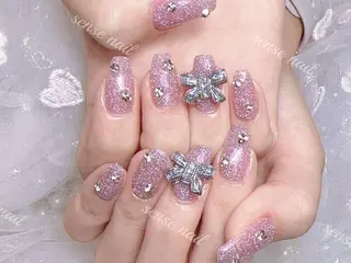 ネイル Queening 🦋のネイルデザイン